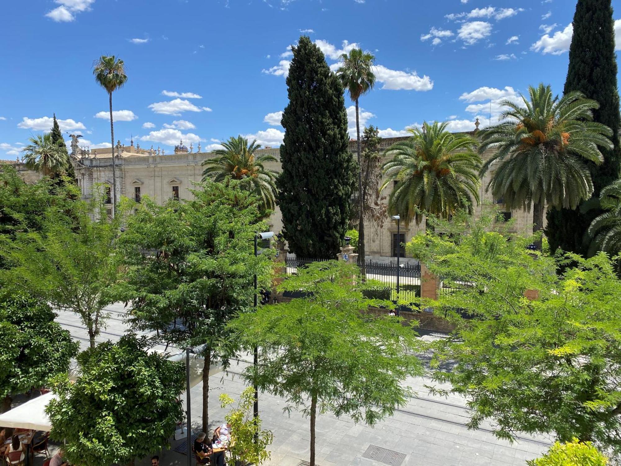 Apartamento Sf Con Balcones Con Vistas Al Alfonso Xiii Y A La Universidad Sevilla