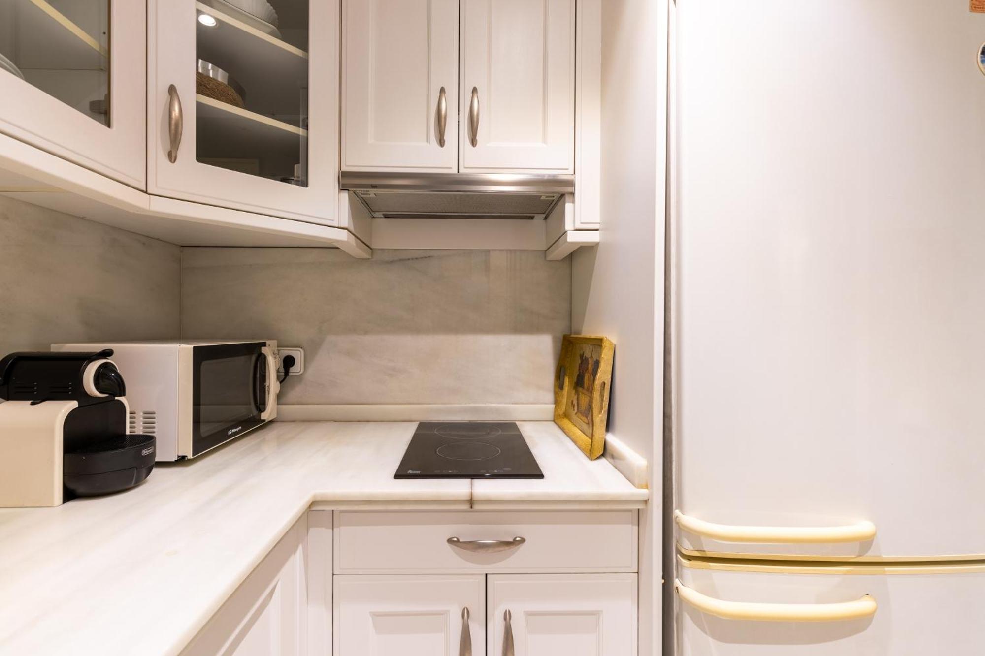 Apartamento Sf Con Balcones Con Vistas Al Alfonso Xiii Y A La Universidad